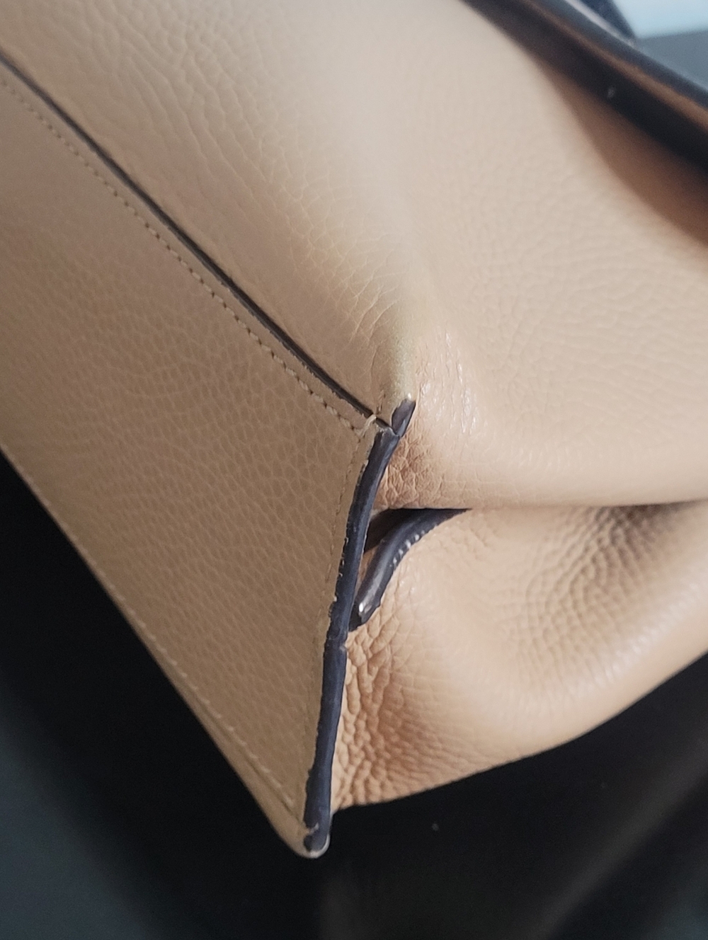 Gucci Medium Bamboo Daily Satchel - Picture 9 of 15